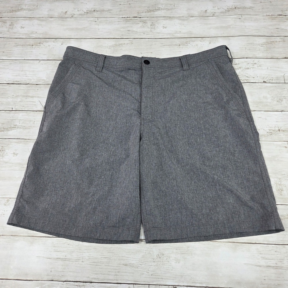G.H. Bass & Co. Explorer Shorts Men 38 Grey Heathered Flat Front 10" Inseam